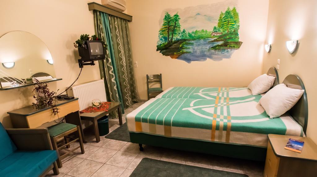 Hotel Artemis à Karpenísion Chambre photo