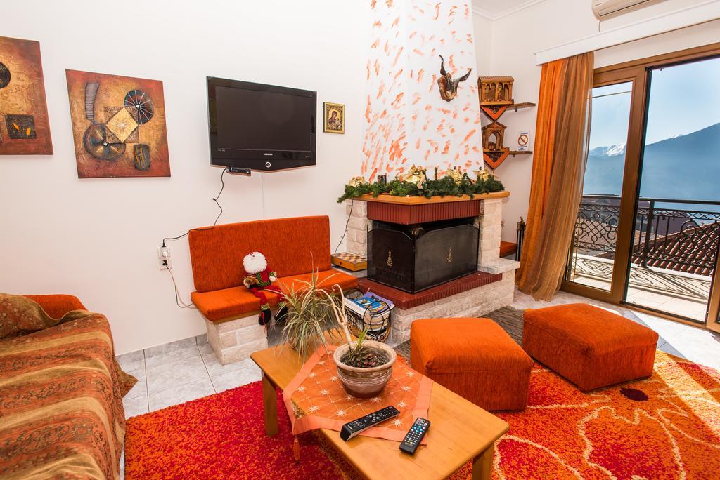 Hotel Artemis à Karpenísion Extérieur photo