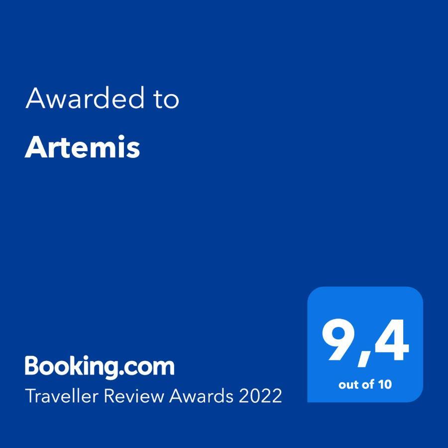 Hotel Artemis à Karpenísion Extérieur photo