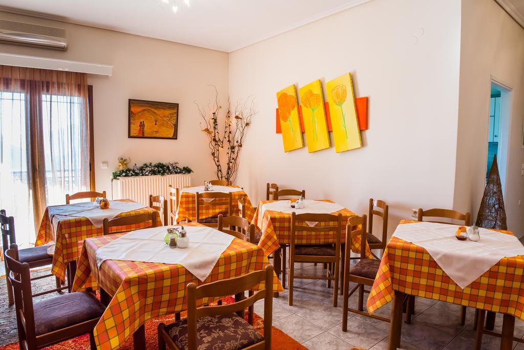 Hotel Artemis à Karpenísion Extérieur photo